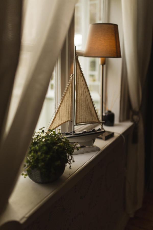 Hotel Juras Maja Ausekli à Kaltene Extérieur photo