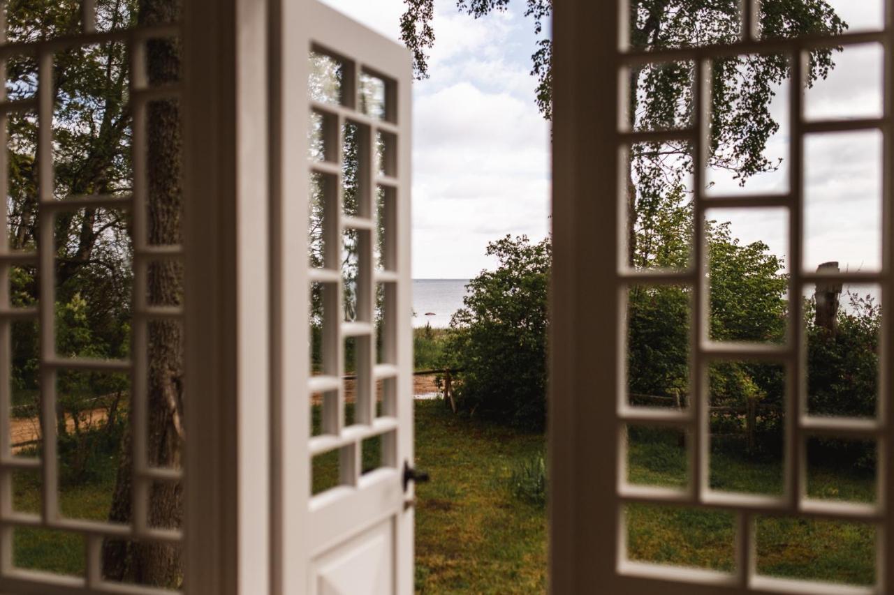 Hotel Juras Maja Ausekli à Kaltene Extérieur photo