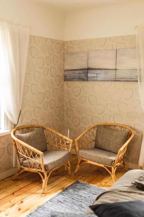Hotel Juras Maja Ausekli à Kaltene Extérieur photo