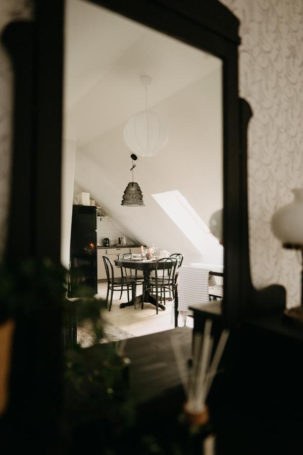 Hotel Juras Maja Ausekli à Kaltene Extérieur photo